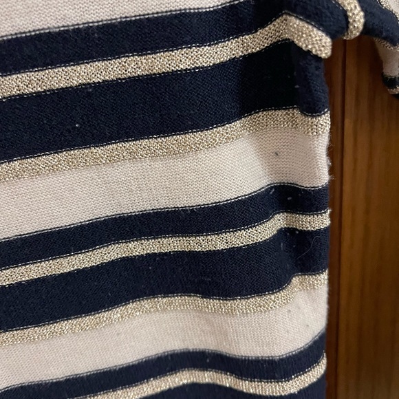 Banana Republic 3/4 in sleeve shirt - Picture 3 of 6